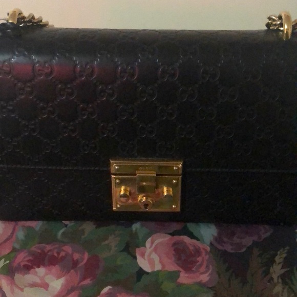 Purse - Picture 1 of 3